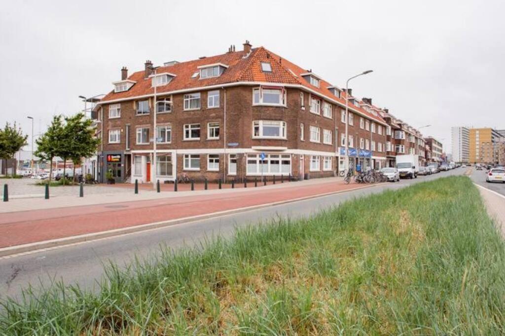 Luxury Apartment Within 30 Meters Of The Harbour Scheveningen 헤이그 외부 사진